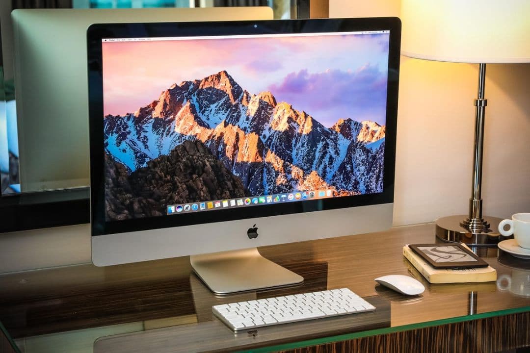 Macデスクトップ iMac (21.5-inch, 2017)