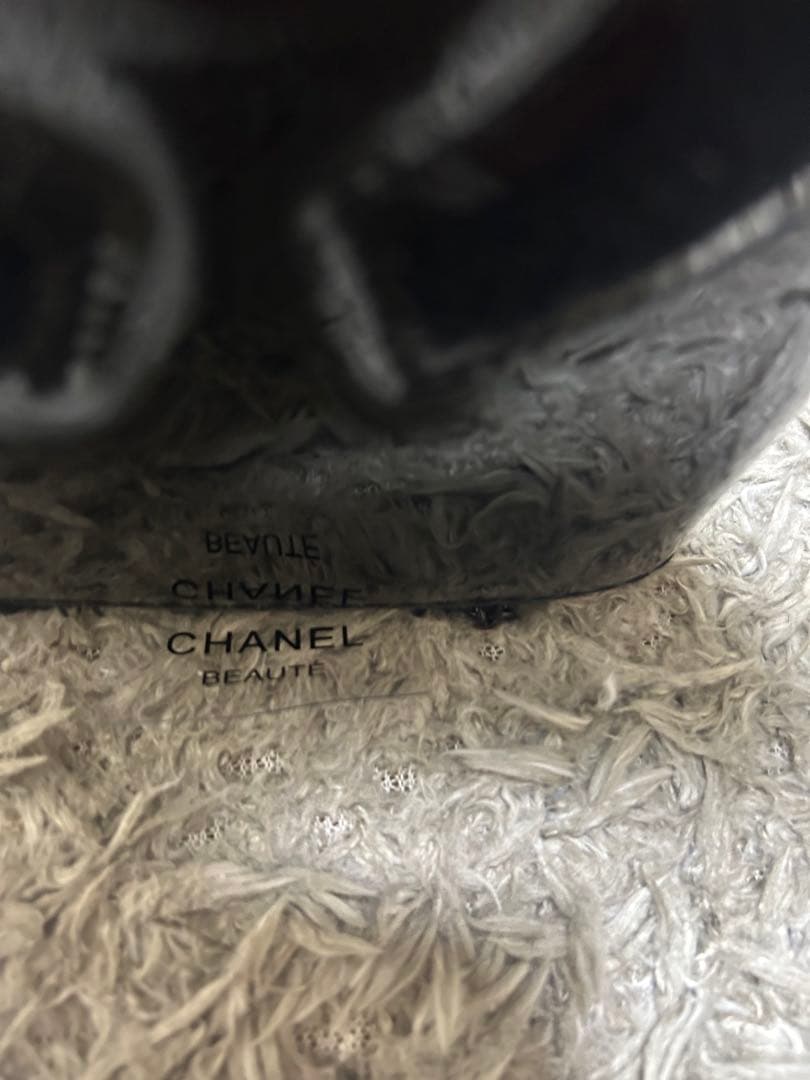 ②ノベルティ　シャネル　エナメル　チェーンバッグ