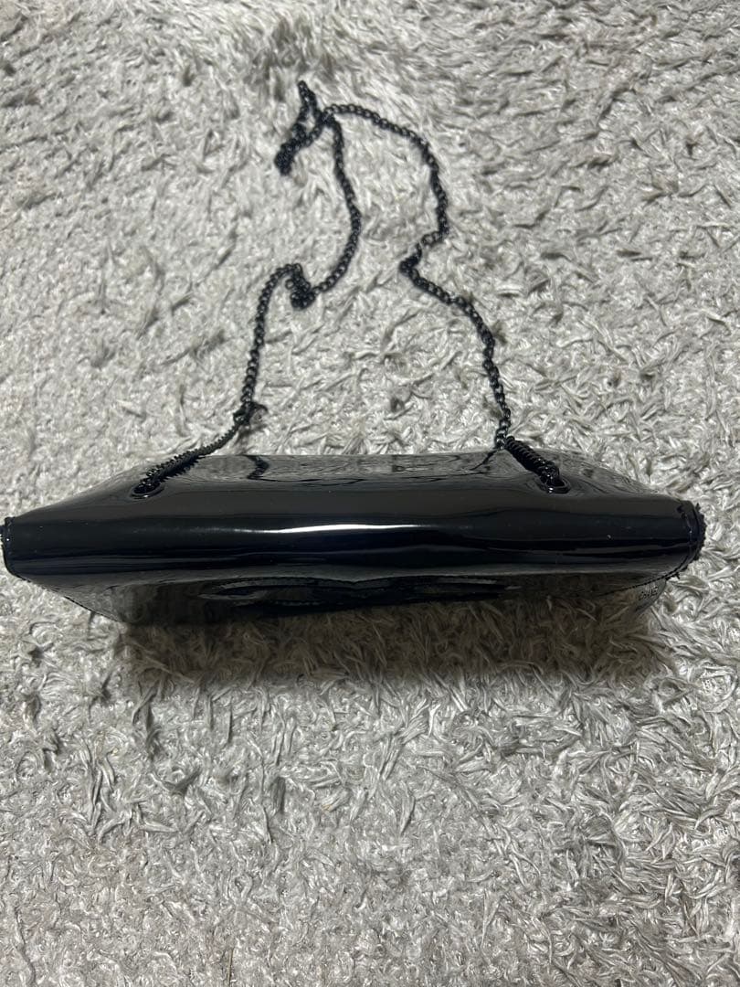 ②ノベルティ　シャネル　エナメル　チェーンバッグ