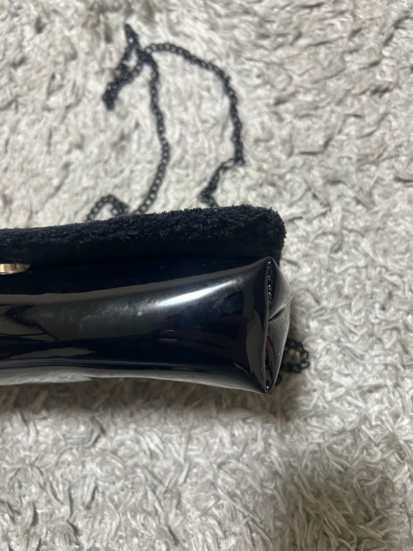 ②ノベルティ　シャネル　エナメル　チェーンバッグ