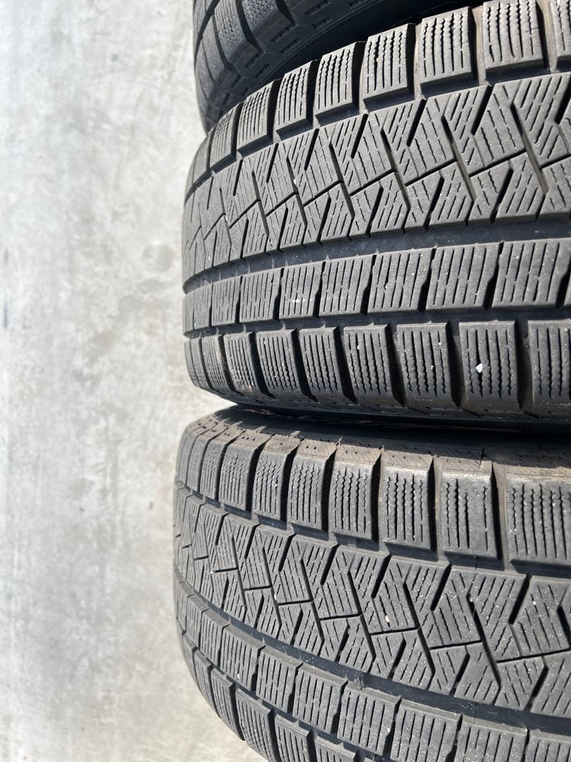 トヨタ　マークXジオ　純正ホイール　215/60R16 スタッドレス