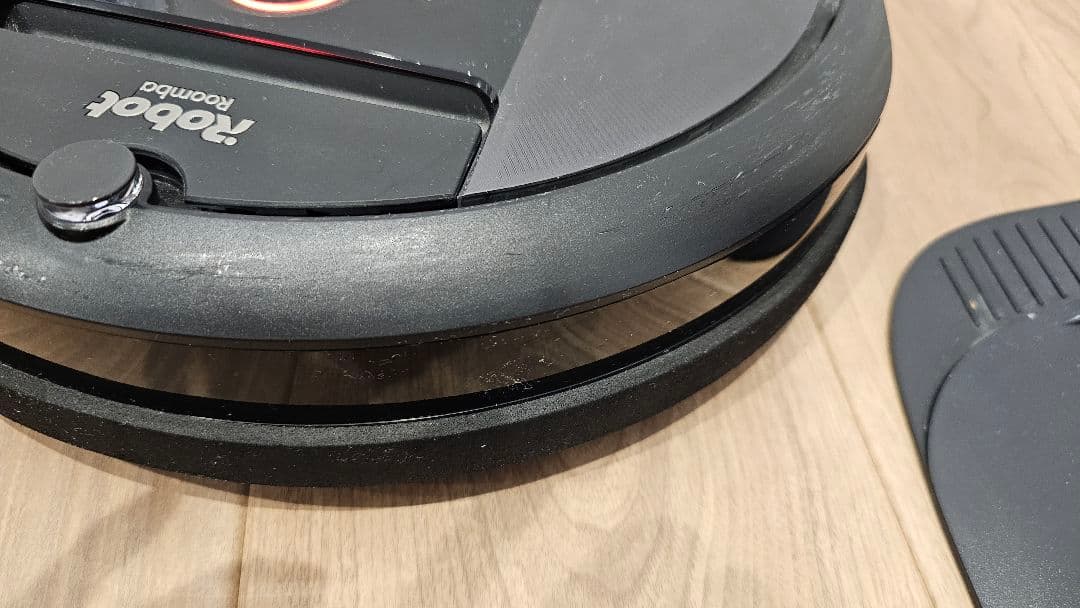 Roomba i7+ ロボット掃除機本体＋ステーション