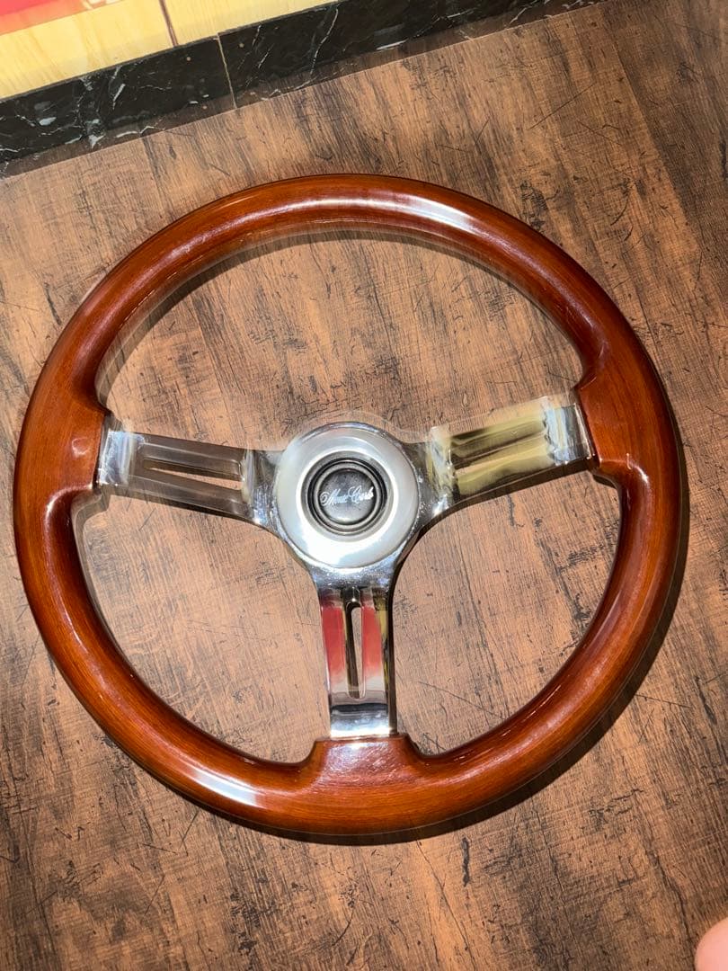 Monte Carlo ステアリング　シボレー　ハンドル