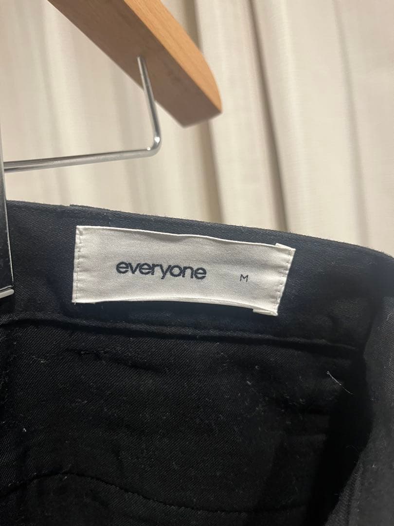 パンツ everyone 2tuck chino trousers (BLACK)