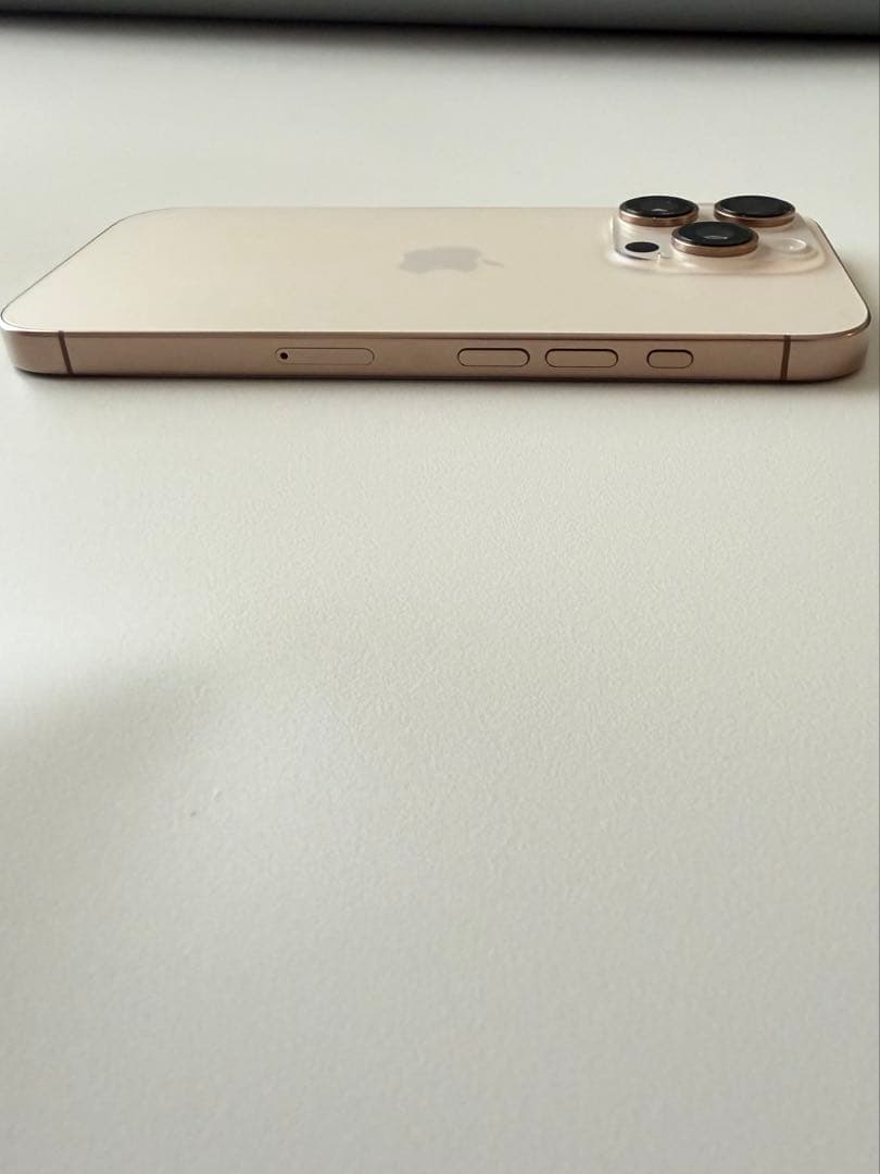 iPhone16Pro　デザートチタニウム　256GB　SIMフリー