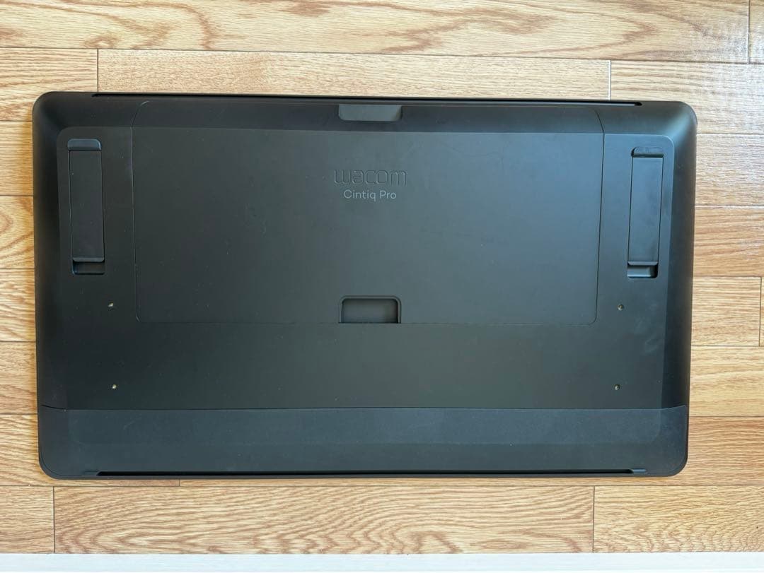 Wacom Cintiq Pro 24 ペンモデル　DTK-2420/K1-C