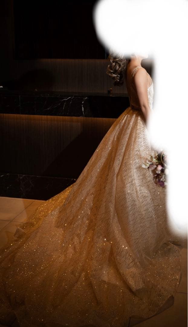 ゴールドラメ入りロングドレス、グリッタードレス