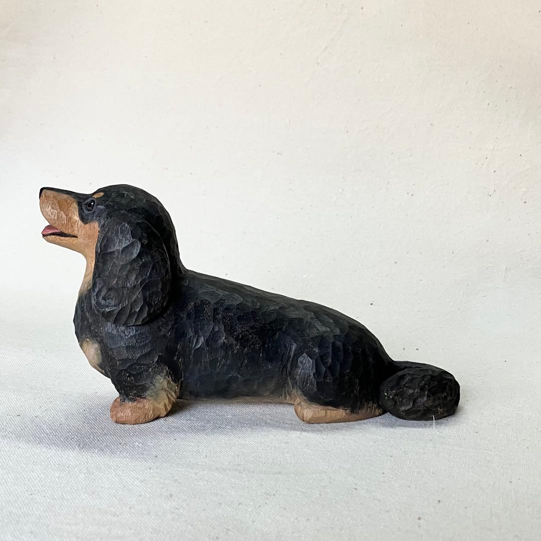 シ*ウ様 木彫り　ダックスフント(ブラック&タン)