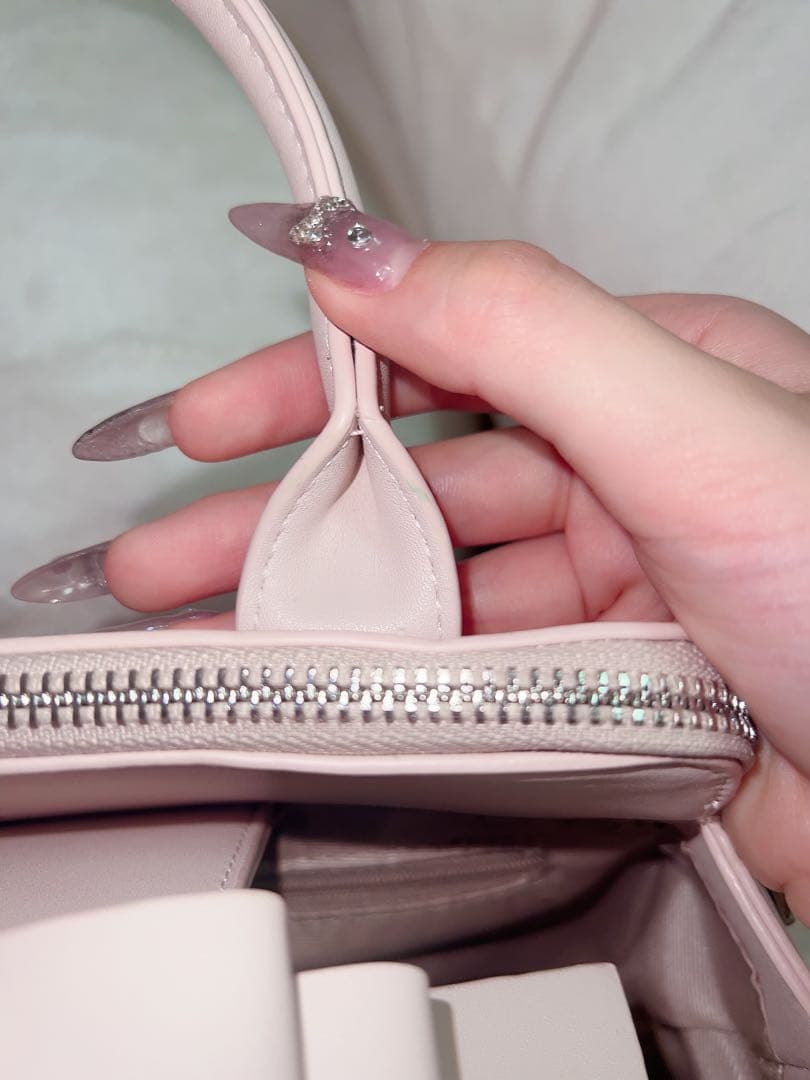 。Eternity love mellfy bag