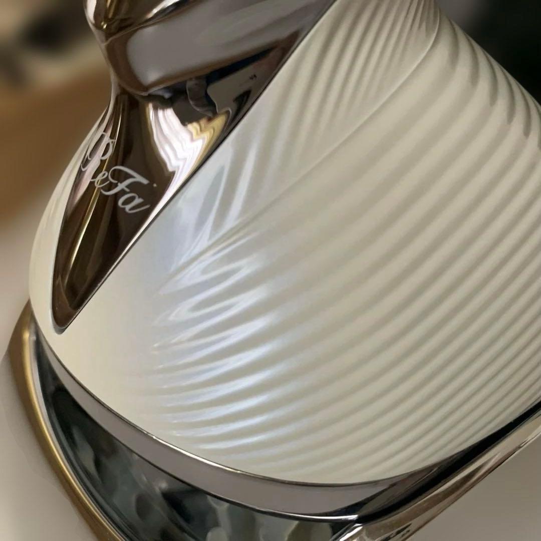 リファ ビューティックヘッドスパ(ホワイト）