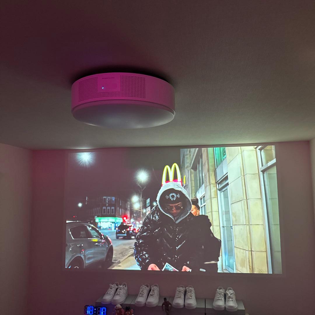 送料込 【美中古】anker nebula nova シーリング プロジェクター