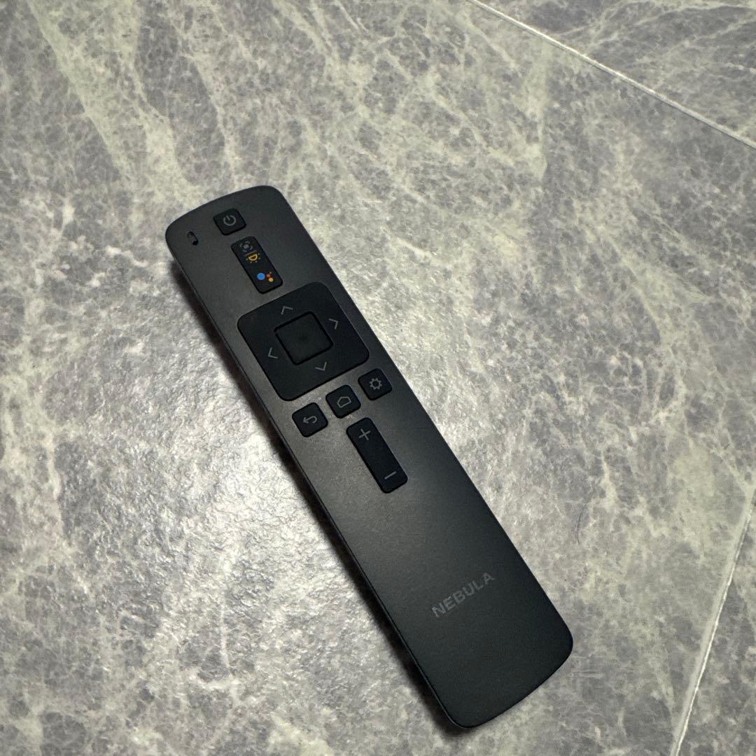 送料込 【美中古】anker nebula nova シーリング プロジェクター