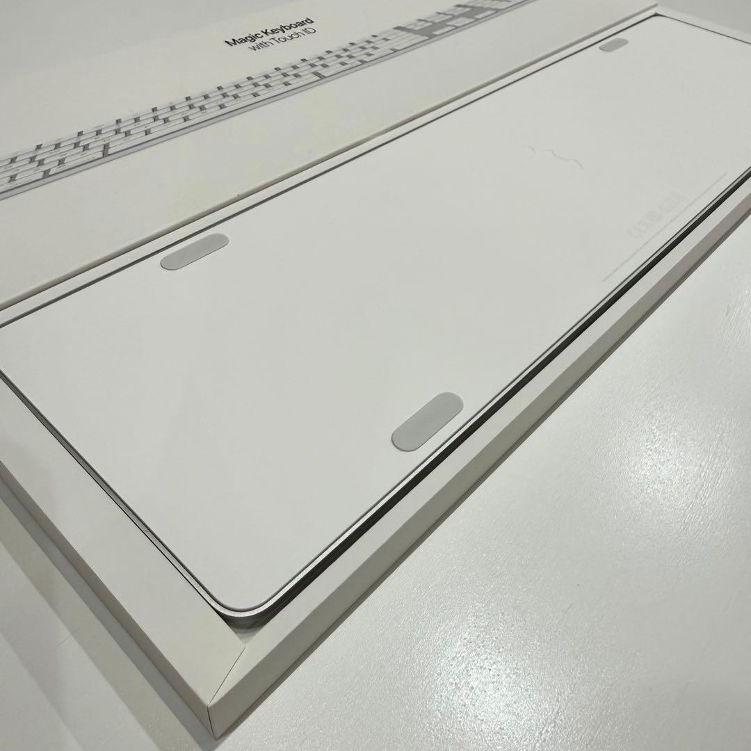 Apple Touch ID Magic Keyboard テンキー付き　日本語