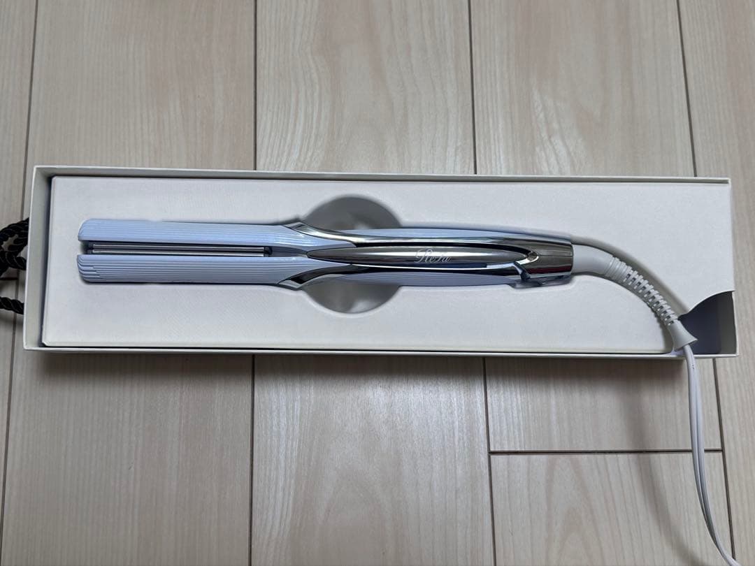 ReFa リファストレートヘアアイロン1度のみ使用