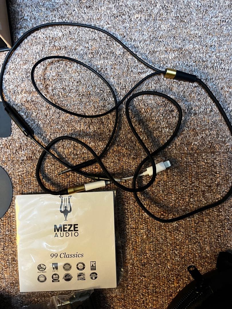 MEZE 99 Classics 有線ヘッドホン