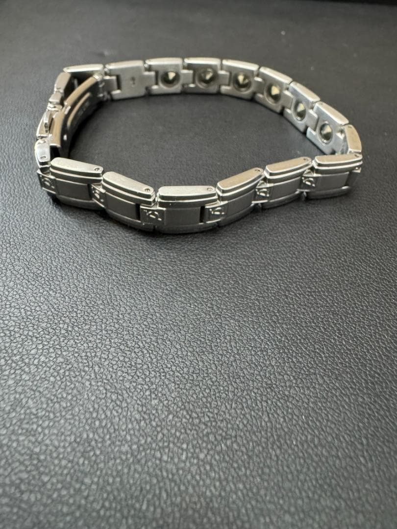 レダシルマ She ネックレス&ブレスレットセット