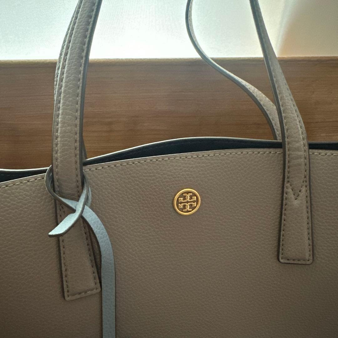 Tory Burch トリーバーチ　サッチェル　グレージュ