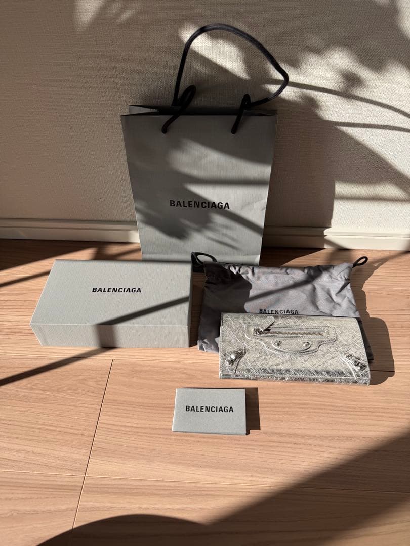 む*ん様 BALENCIAGA Le City マネー ロングウォレット シルバ