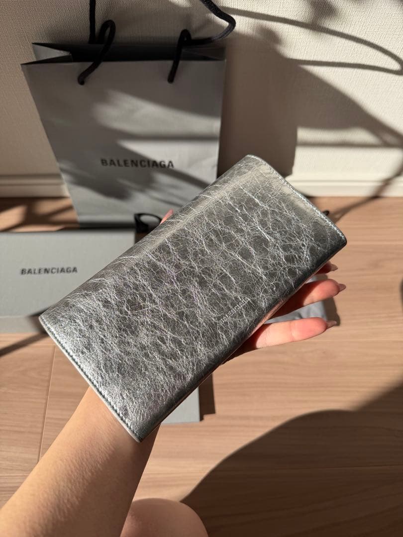 む*ん様 BALENCIAGA Le City マネー ロングウォレット シルバ