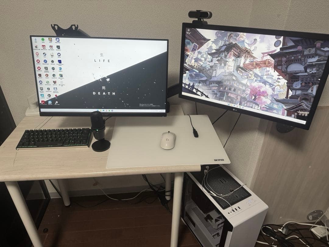 ゲーミングPC モニター、マウス、周辺機器付き！ 即購入⭕️ ある程度は値下げ可能