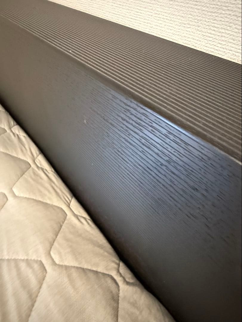 【40万】高級ダブルベッドマットレスとフレーム 木製 リブ加工