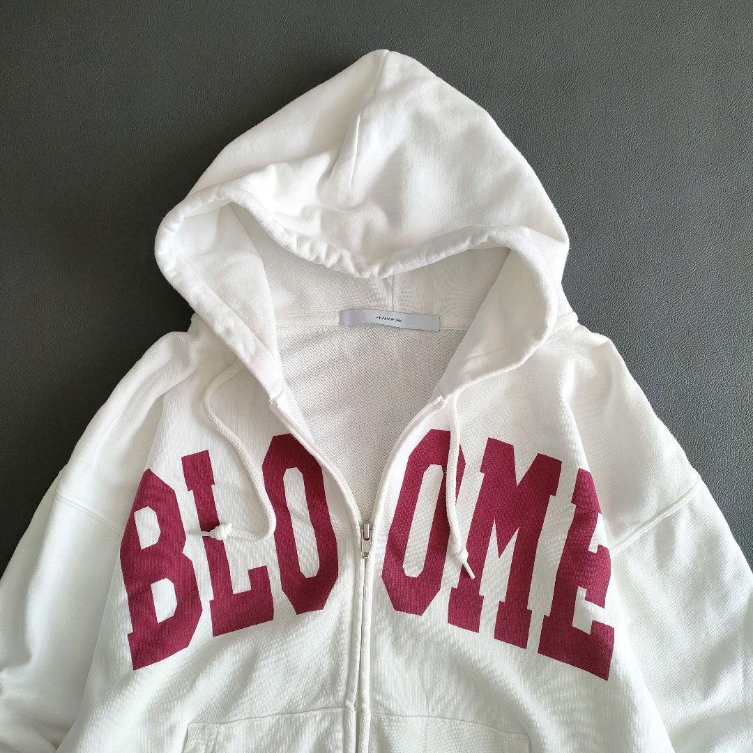 フレームワーク プリントZIPパーカー ロゴ フード