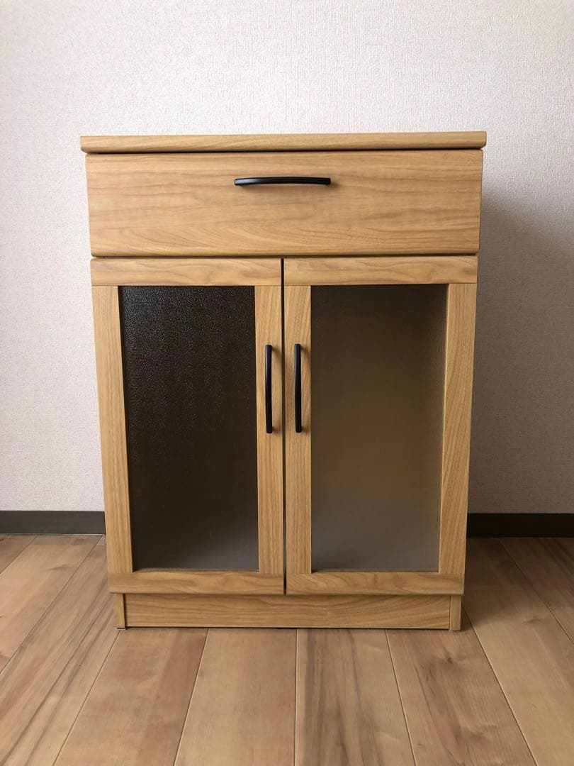 モダンな引き出し付きローボード①