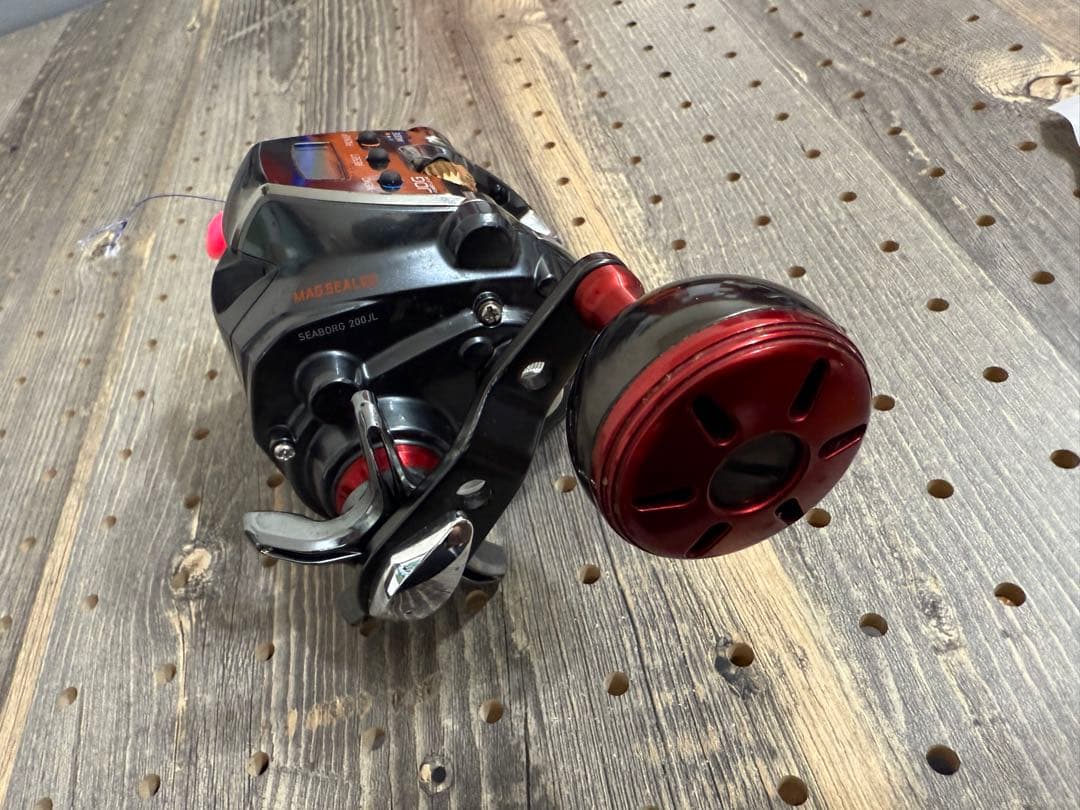 うちさん専用DAIWA 19シーボーグ200jL美品エアコード付き