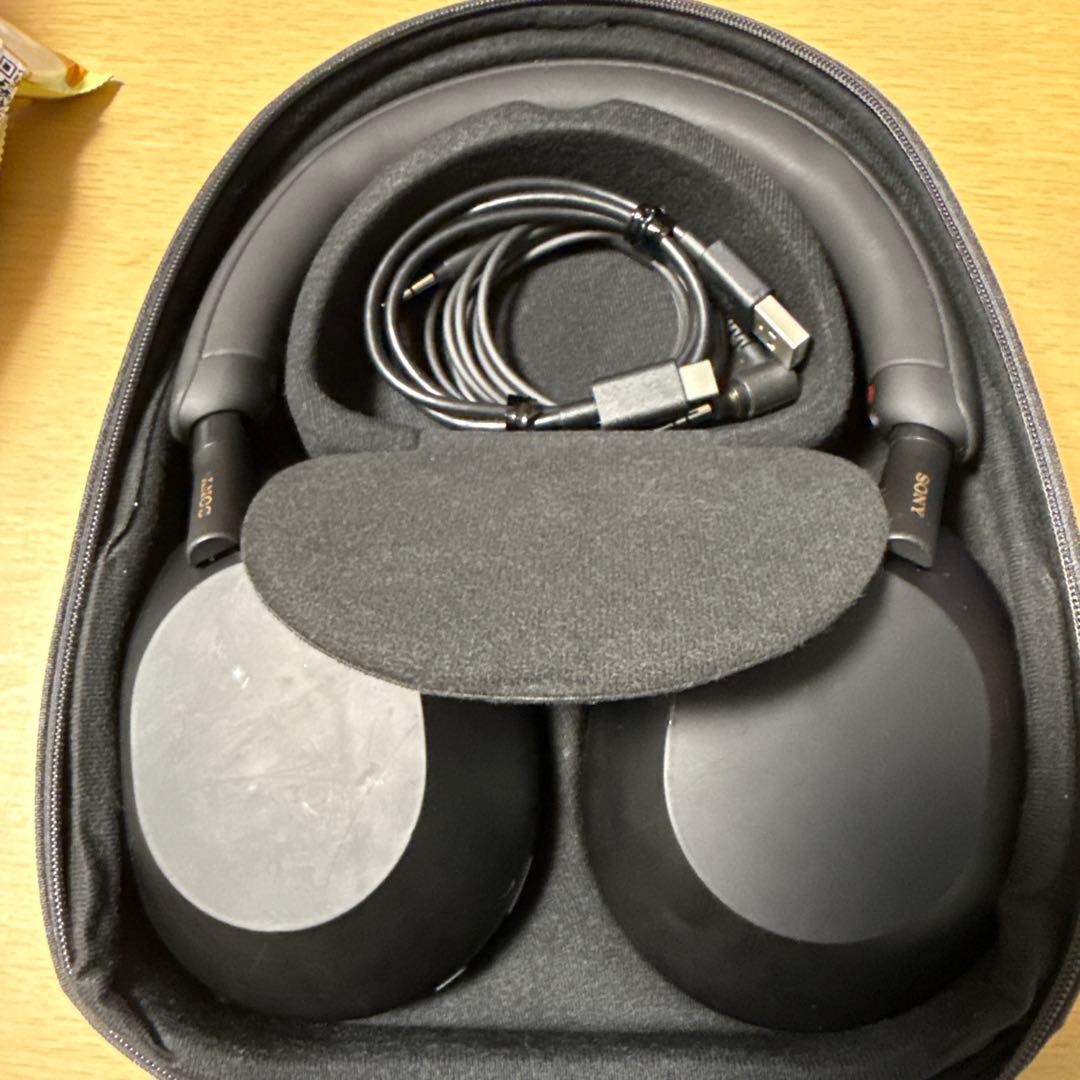 ブラック ワイヤレスヘッドホン sony wh-1000xm5