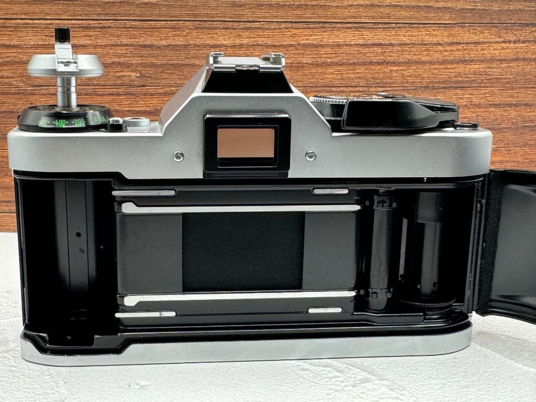 美品 AE-1 PROGRAM + FL50mm F1.8 + フィルター