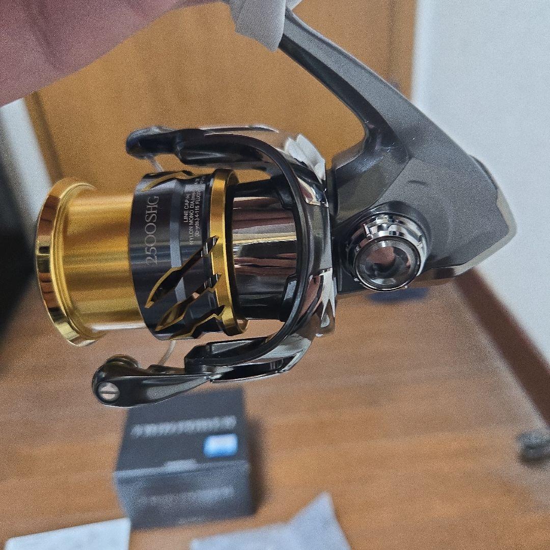 SHIMANO TWIN POWER 2500SHG-D　ジャンク