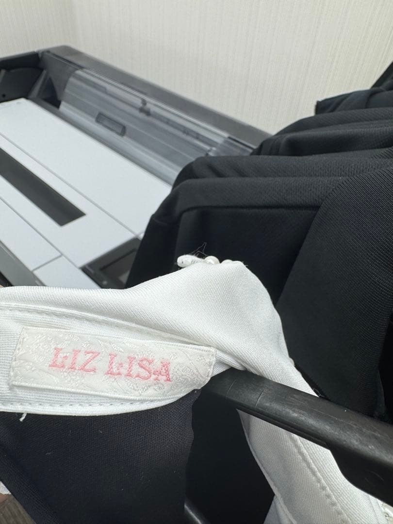 ロリータスタイル ミニワンピース 半袖 黒と白