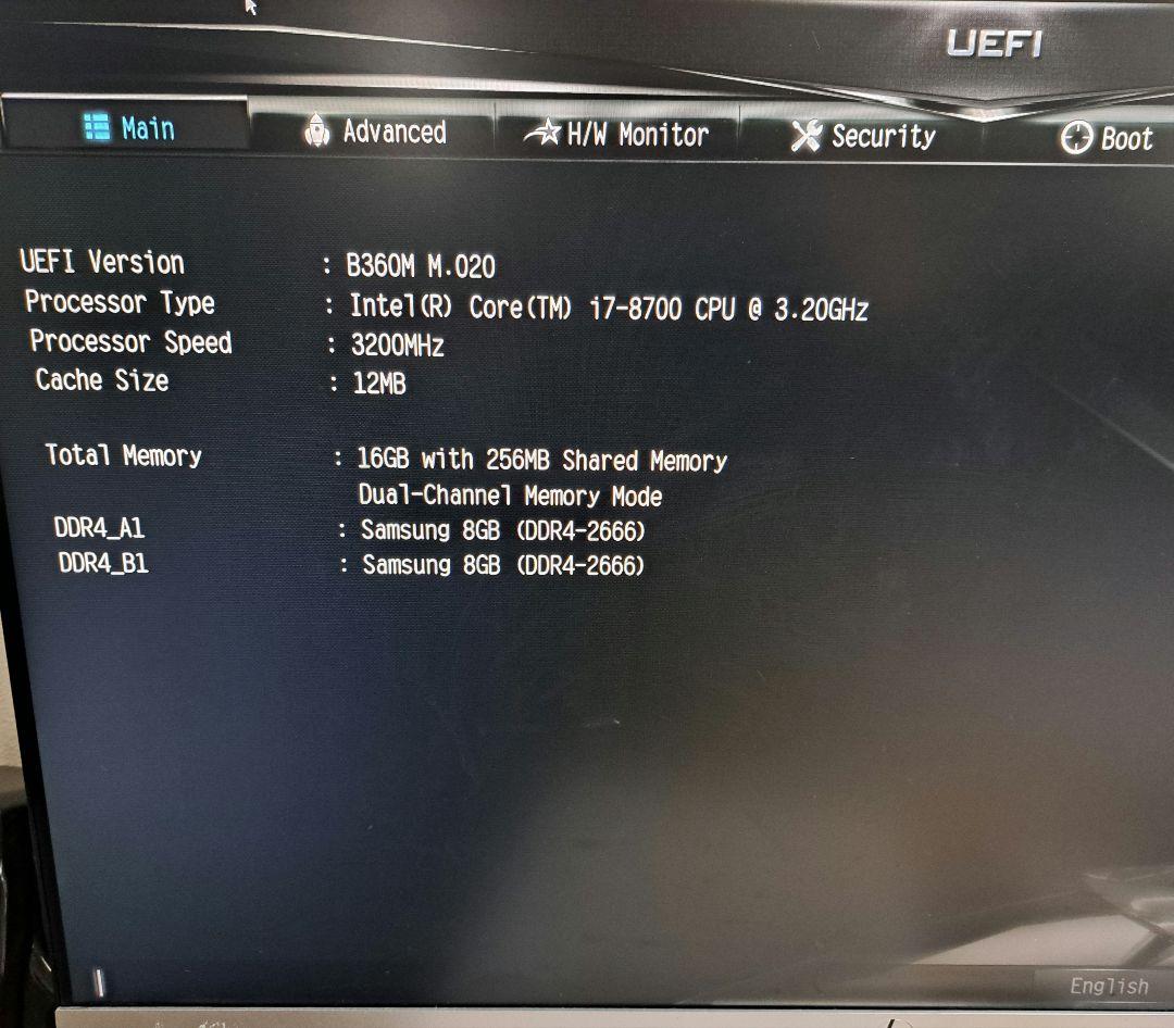 マウス Corei7-8700 NVMe SSD256GB HDD3TB