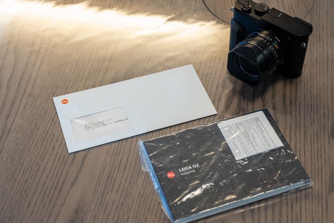 Leica Q2 ライカ　予備バッテリー・グリップ付き