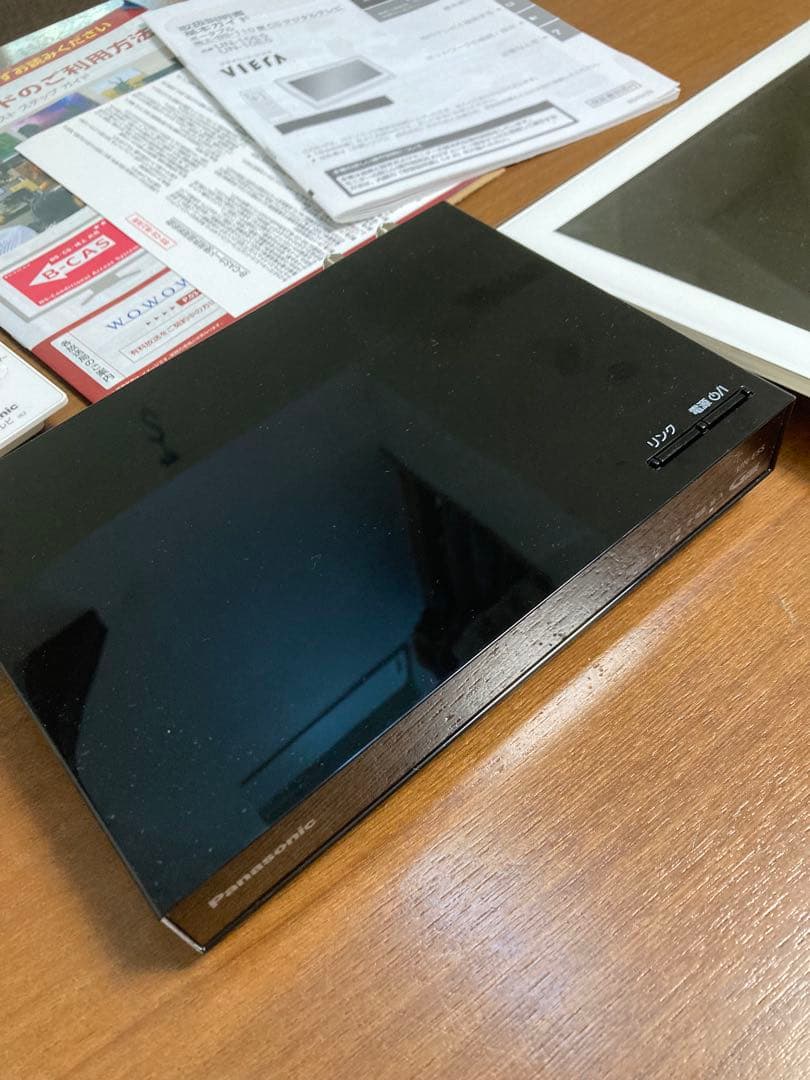 UN-10E5-W プライベート・ビエラ ポータブルテレビ