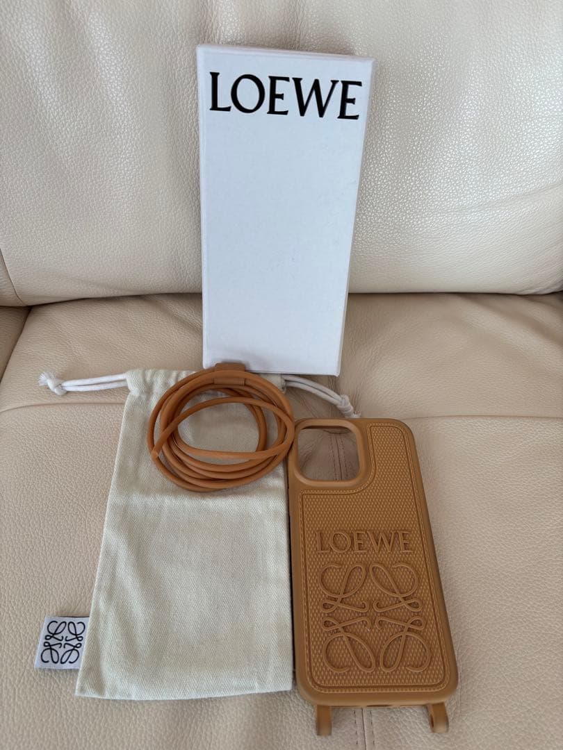 【価格交渉可】LOEWE シリコンケース iPhone14Pro Max