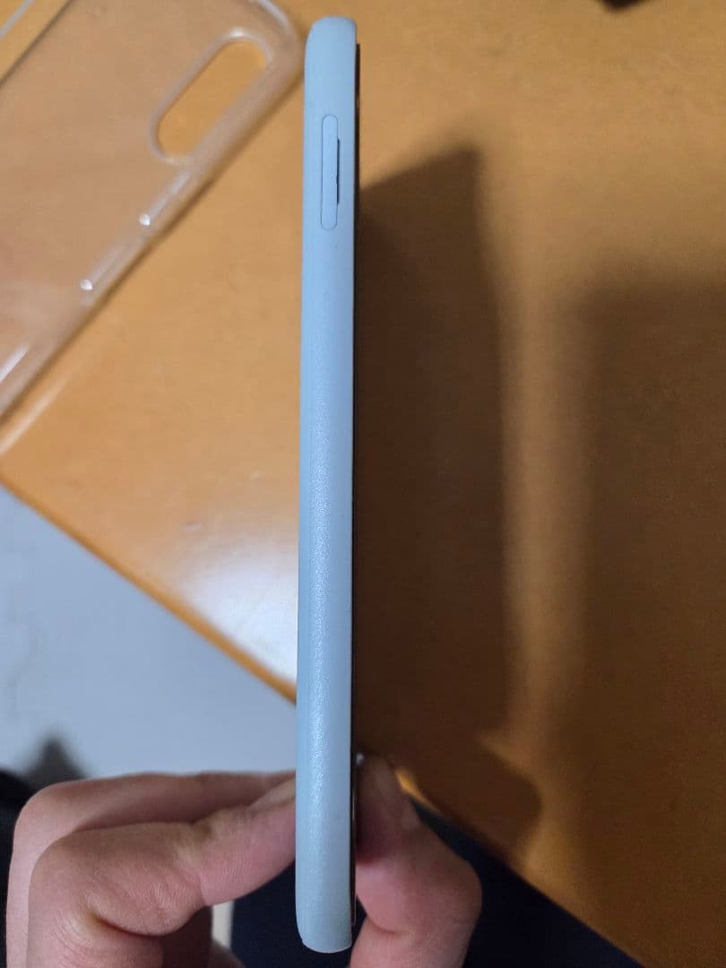 arrows We2 F-52E ライトブルー ドコモ