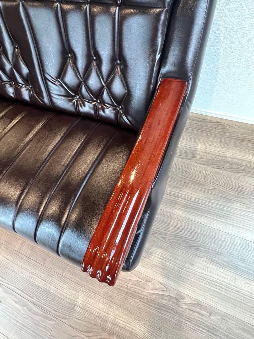 英国風 アンティーク調ソファ 三人掛け 木肘 ブラック