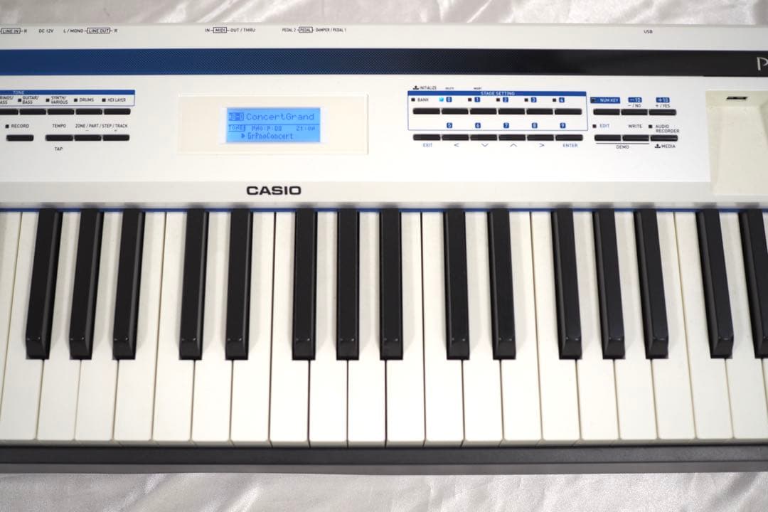 CASIO PX-5SWE ステージピアノ　純正ケース付き　privia