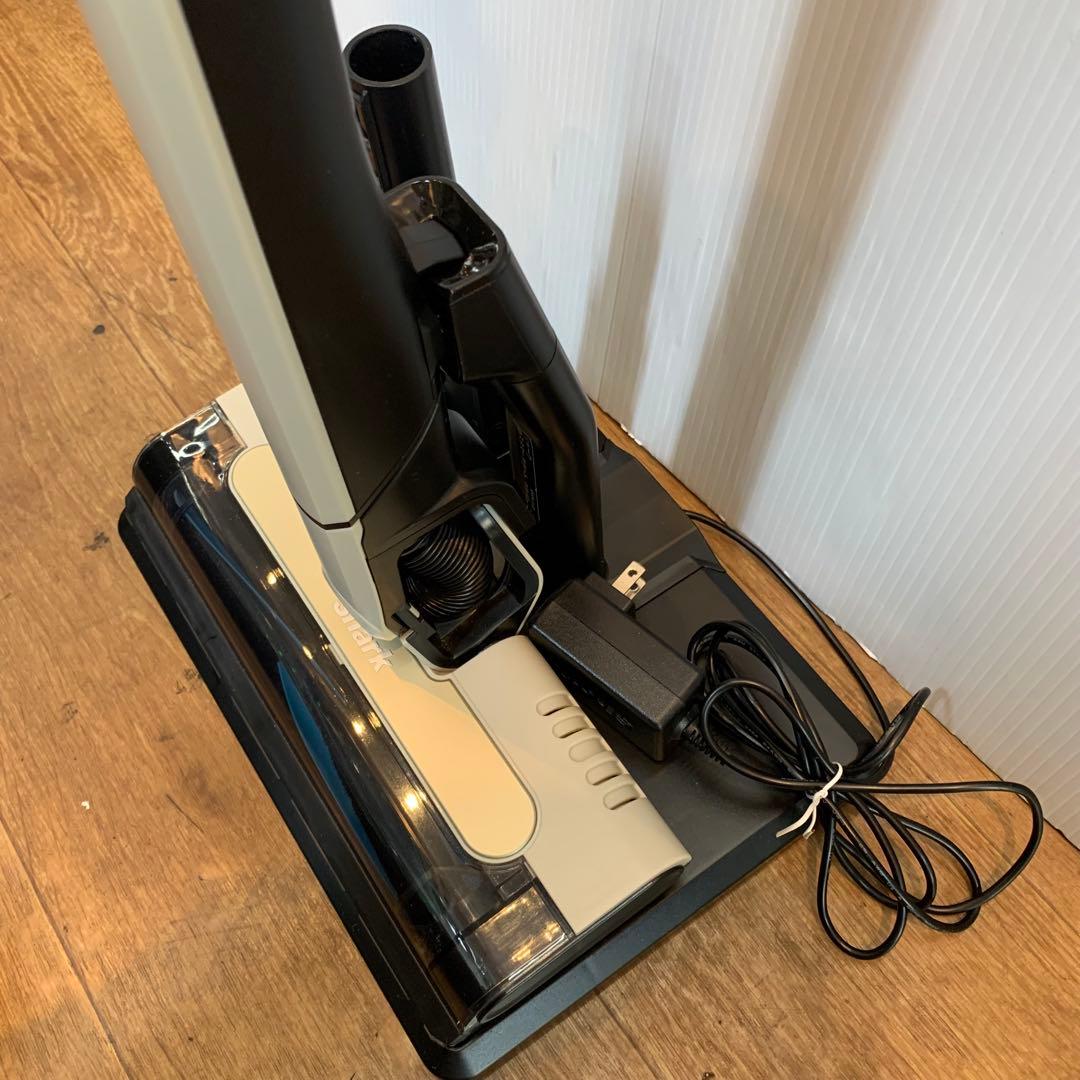 Shark シャーク コードレス　スティッククリーナー　CS102JGY