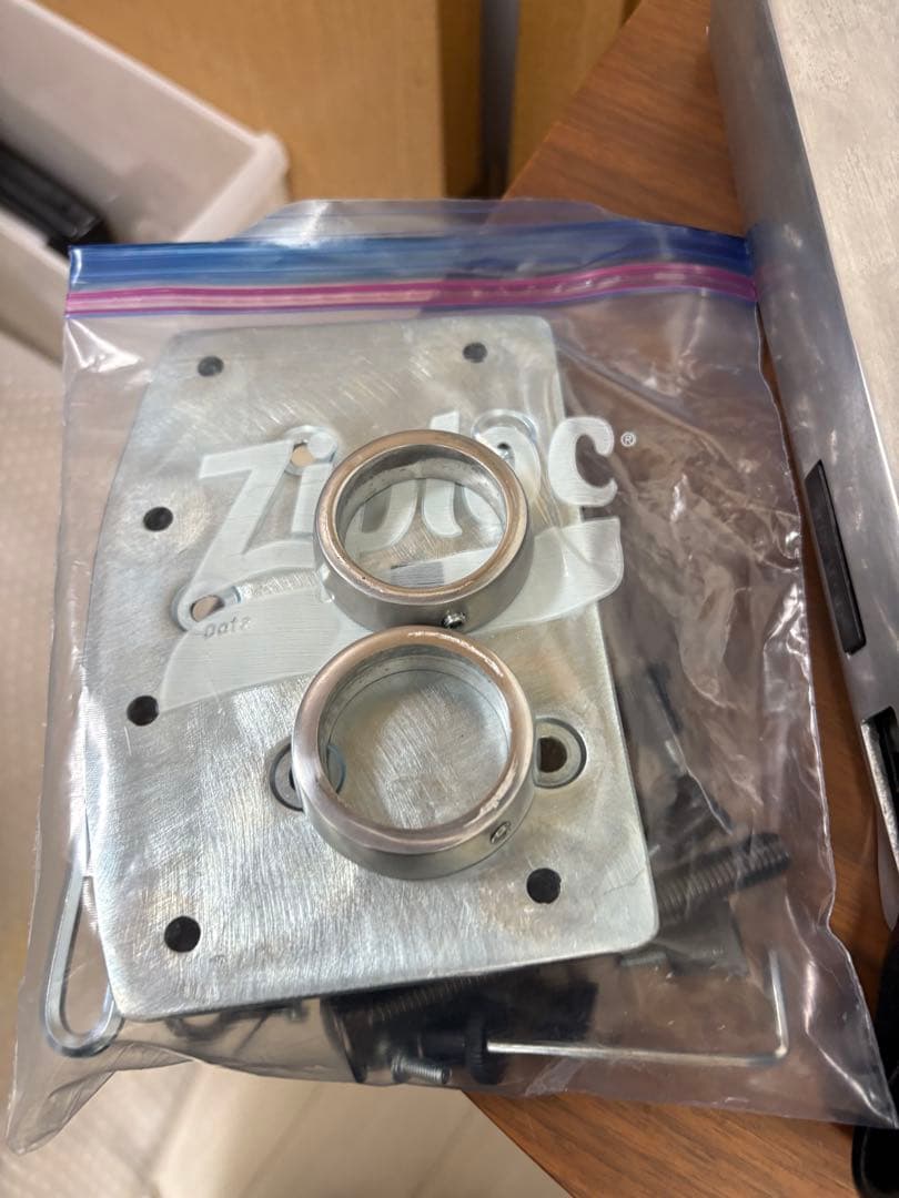 エルゴトロン LXデュアル デスク マウント アーム スタッキング