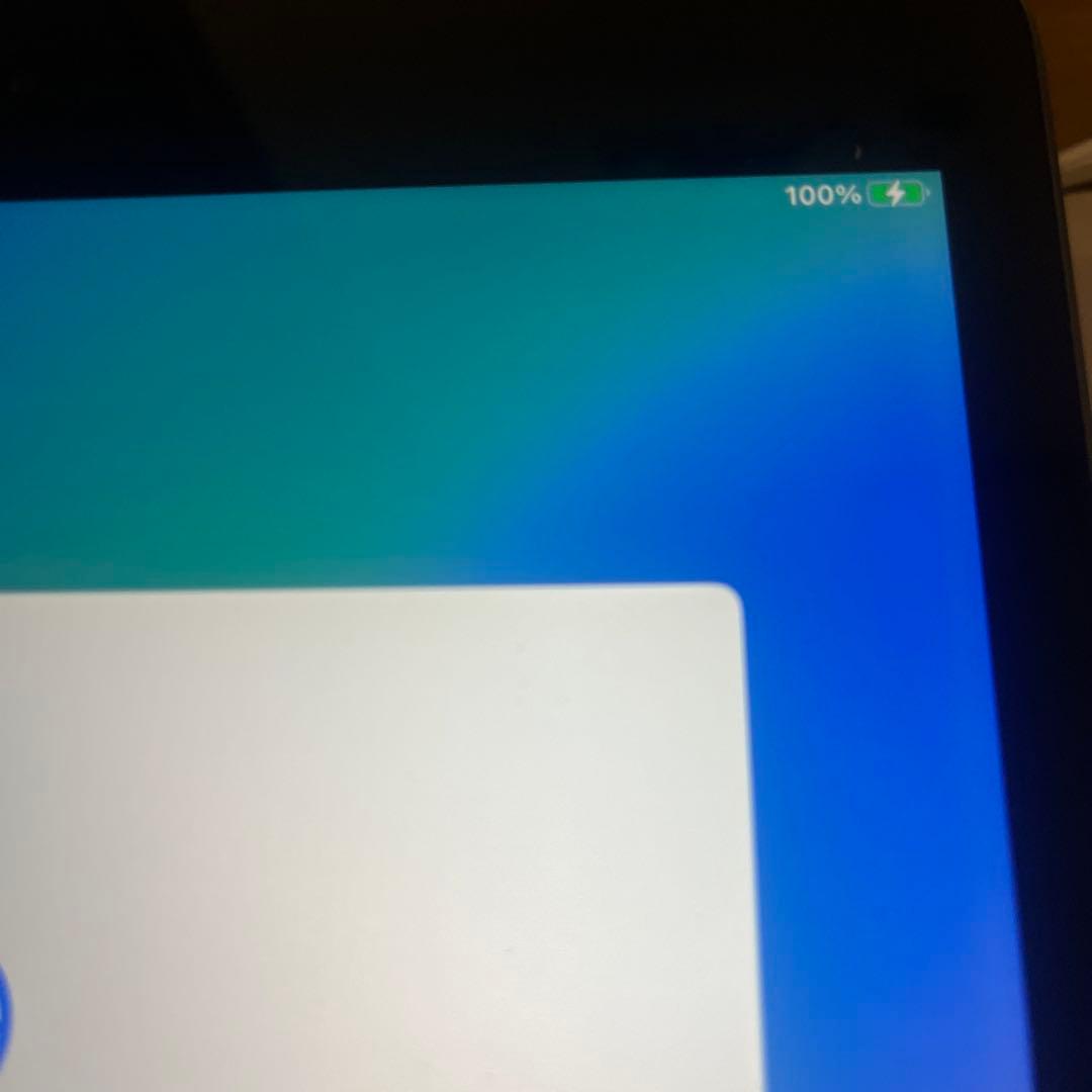 Apple iPad 本体 第8世代　アップルペンシル付き