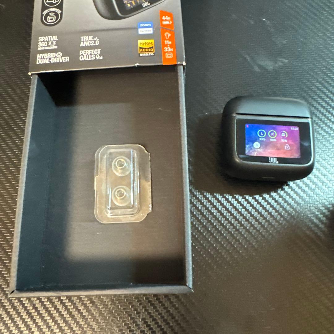 JBL TOUR PRO 3 ブラック　ワイヤレスイヤホン