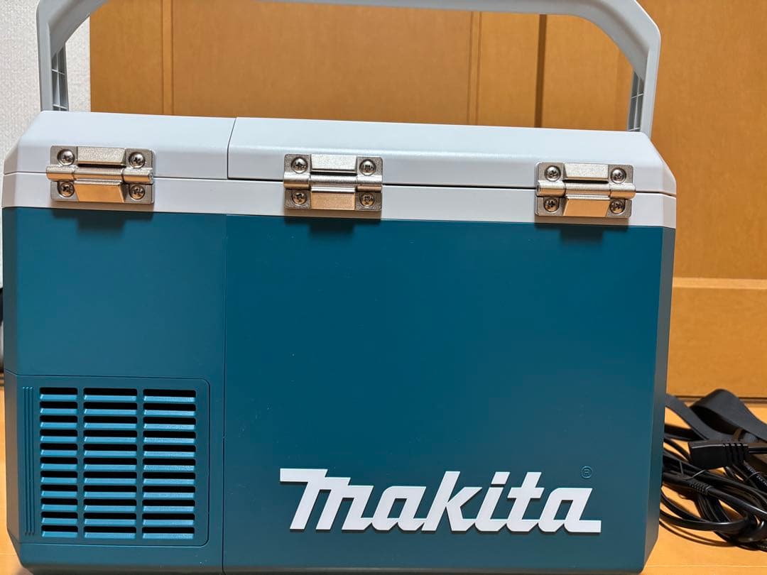 マキタ　保冷温庫　CW003G