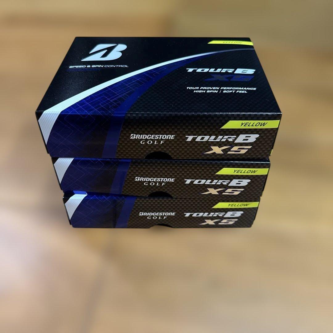 ブリヂストン TOUR B XS ゴルフボール ３ケース　新品