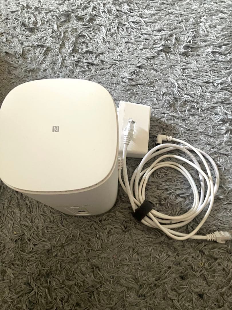 Speed wifi  5G L13 ZTR02 無線LANルーター 白