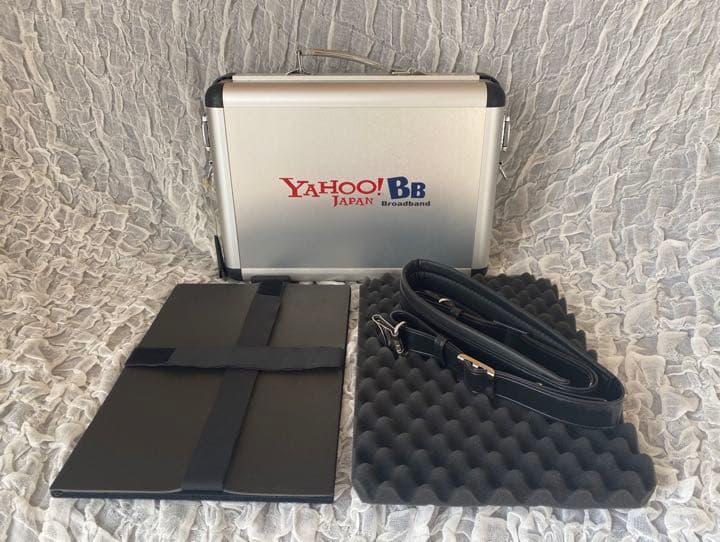 超希少！二度と出てこない(一点物) YahooBBジュラルミンケース！