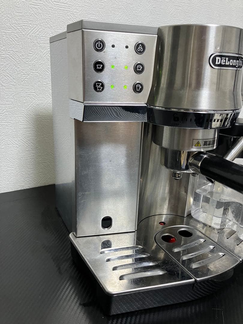 や*い様 De'Longhi エスプレッソマシン 自動カプチーノ機能EC860M