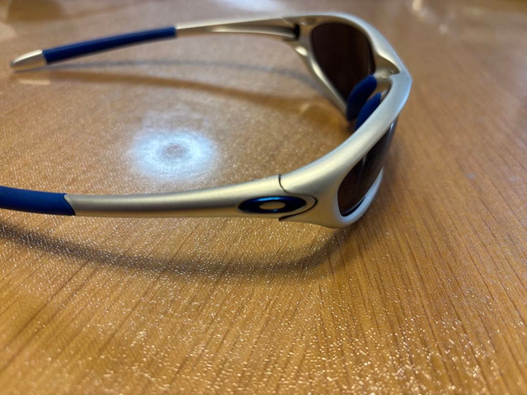 値下げ　オークリー　スポーツサングラス シルバー/青