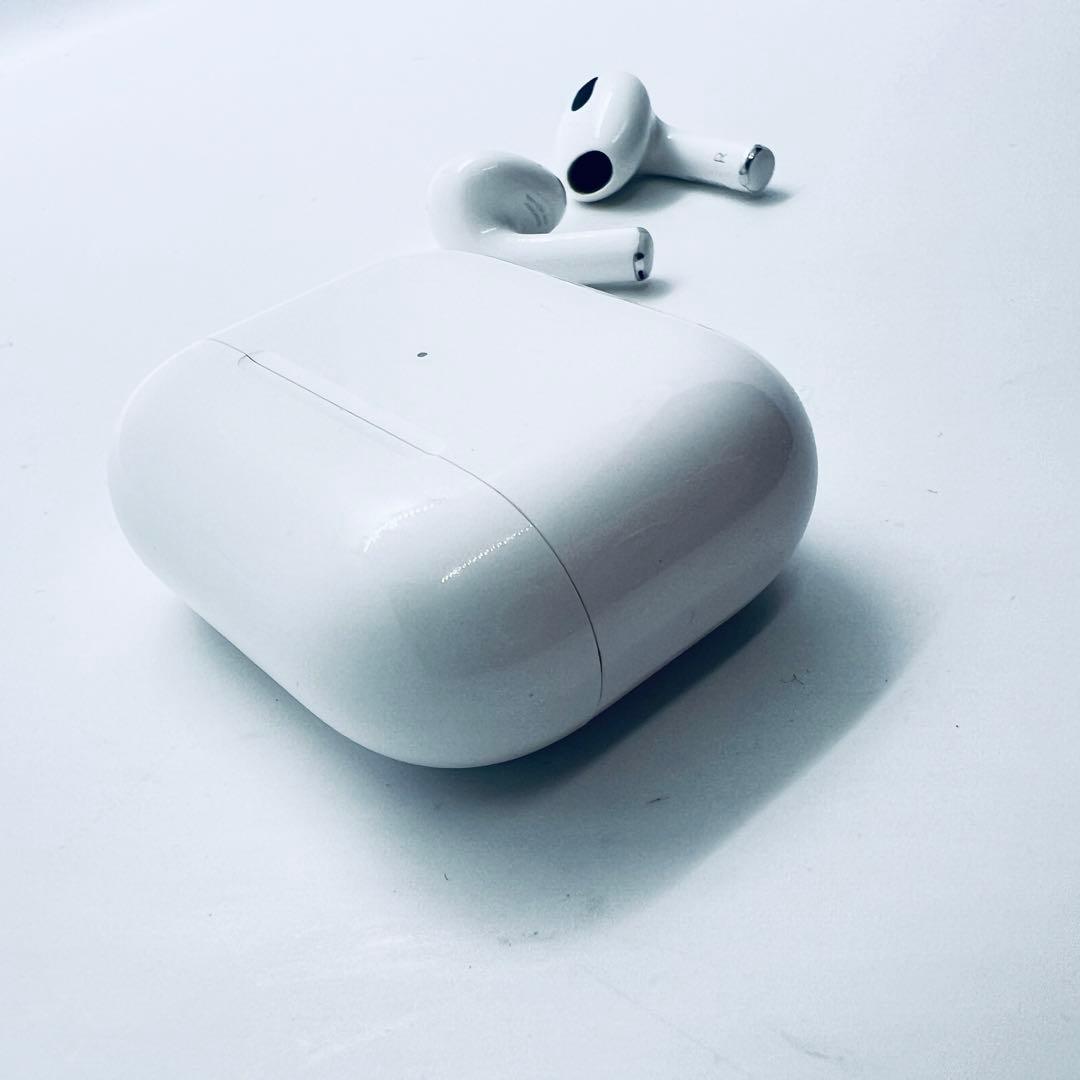 【動作良好】 AirPods AirPods 3 MagSafe対応 本体